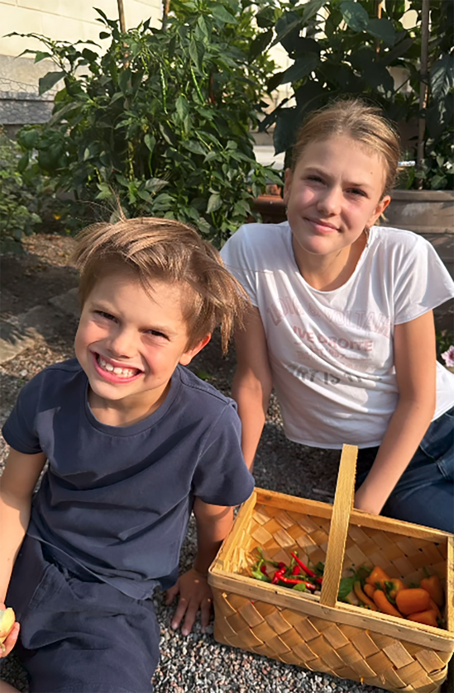 victoria bjuder på härliga sommarbilder med familjen 2 Victoria bjuder på härliga sommarbilder med familjen