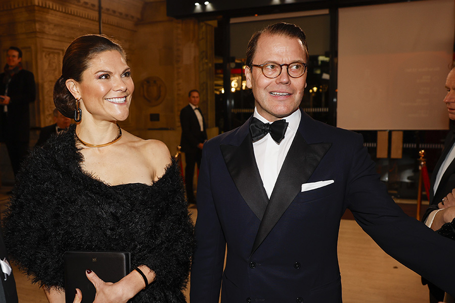 hovet om victoria och daniels fest med skandalparet i utlandet 1 Hovet om Victoria och Daniels fest med skandalparet i utlandet
