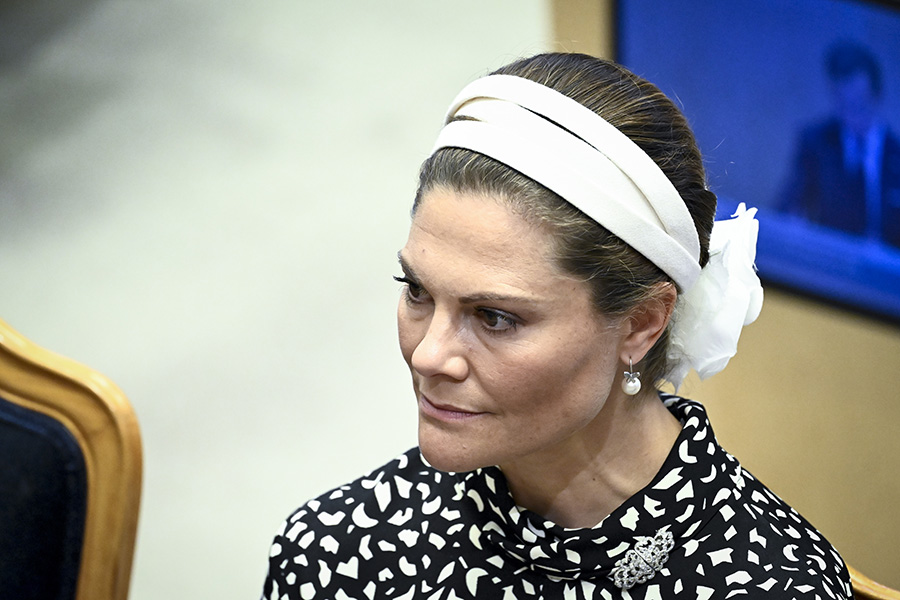 victoria spårlöst försvunnen efter tuffa sjukdomen – syns inte 3 Victoria spårlöst försvunnen efter tuffa sjukdomen – syns inte