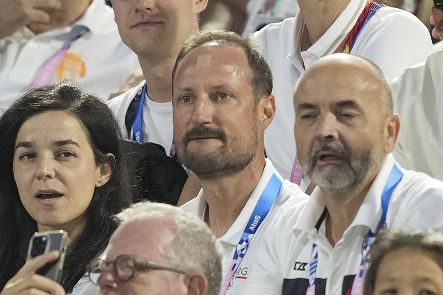 kronprins haakon mystiskt skadad – bilderna avslöjar 3 Kronprins Haakon mystiskt skadad – bilderna avslöjar