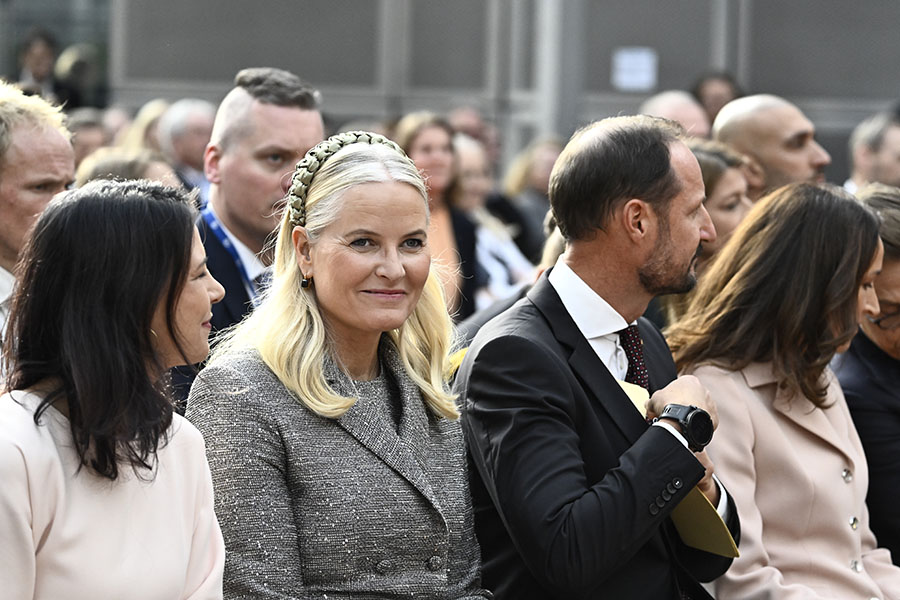 Bild-Extra: Victorias eleganta succé med prins Daniel i Berlin