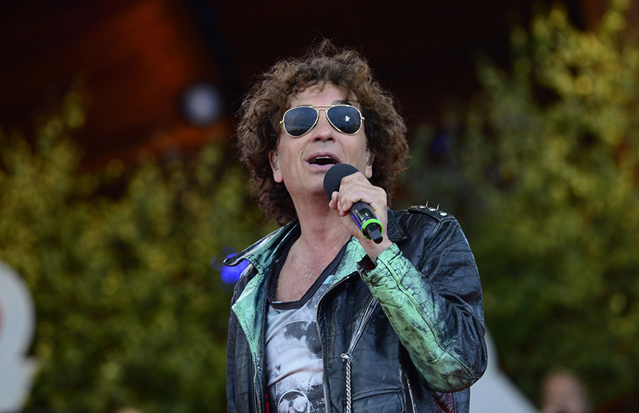 magnus ugglas förmögenhet – så mycket pengar tjänar han 1 Magnus Ugglas förmögenhet – så mycket pengar tjänar han