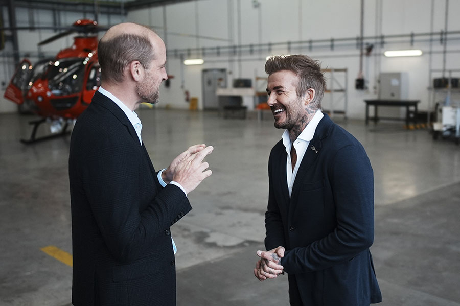 bild-extra: prins william på flygtur med david beckham 3 Bild-Extra: Prins William på flygtur med David Beckham